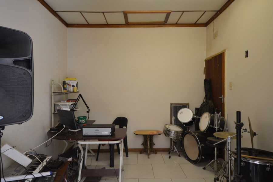 4 Bedroom Property for Sale in Hennenman Free State